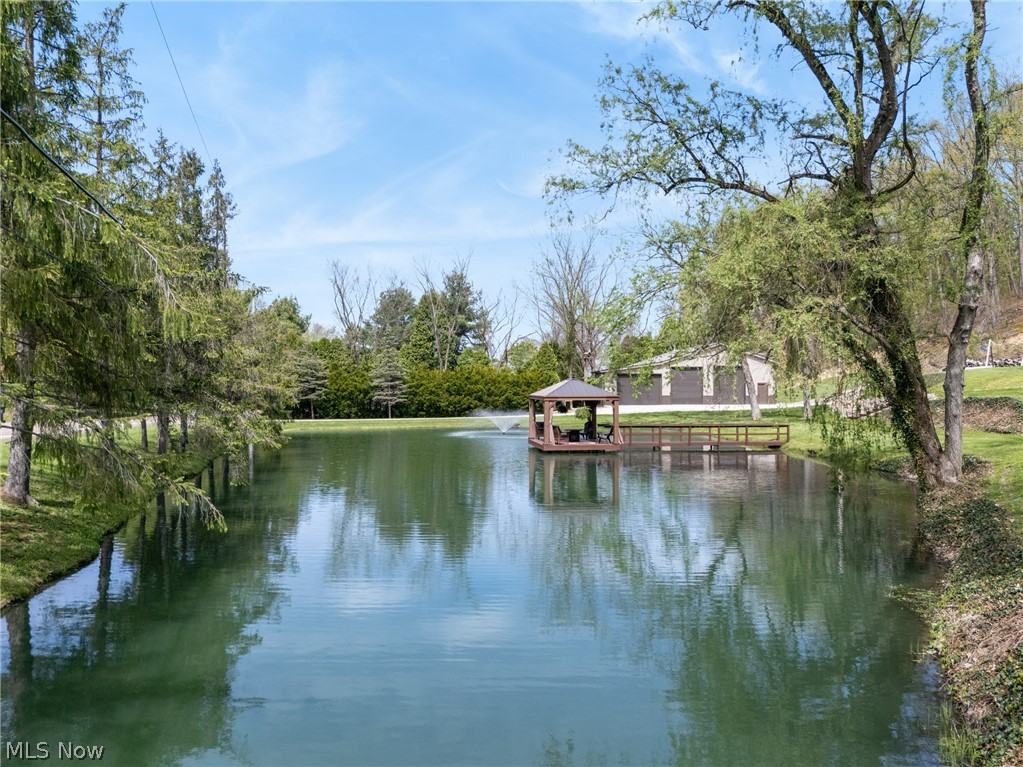 3256 Salineville Road NE Carrollton OH 44615