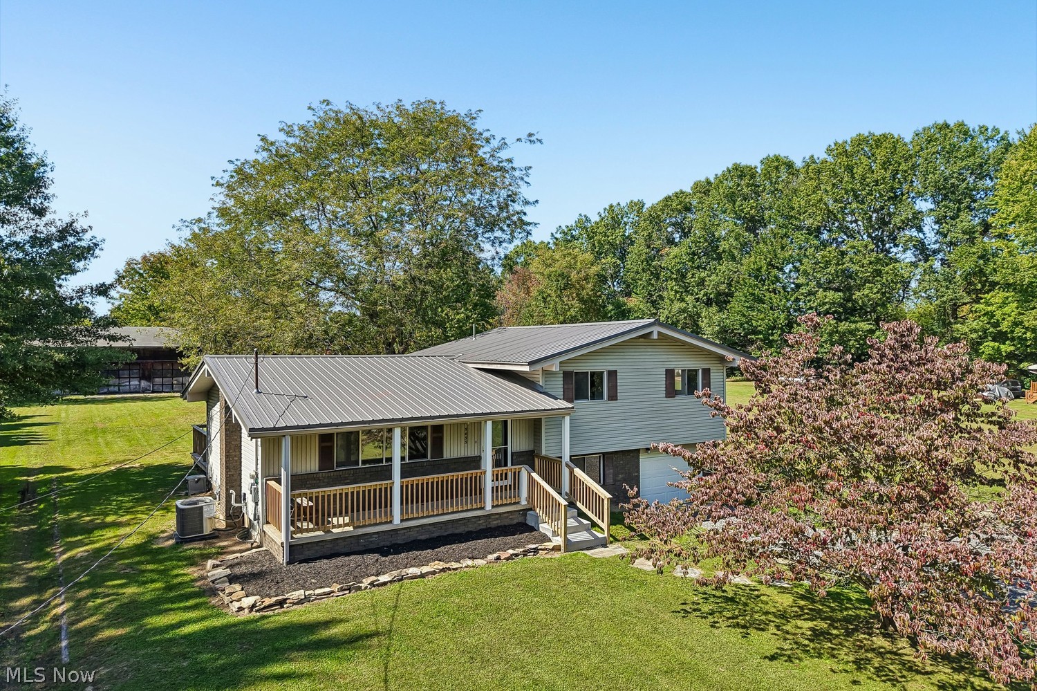 5433 Lakeview Drive Cortland OH 44410