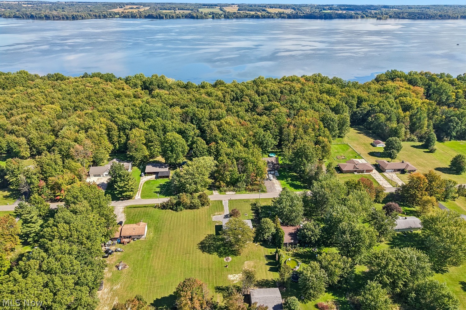 5433 Lakeview Drive Cortland OH 44410