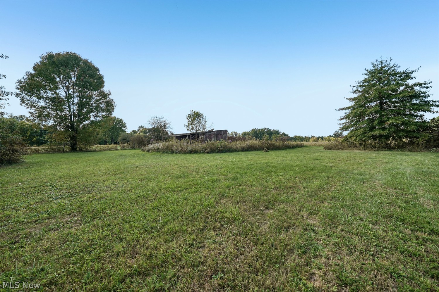 5433 Lakeview Drive Cortland OH 44410