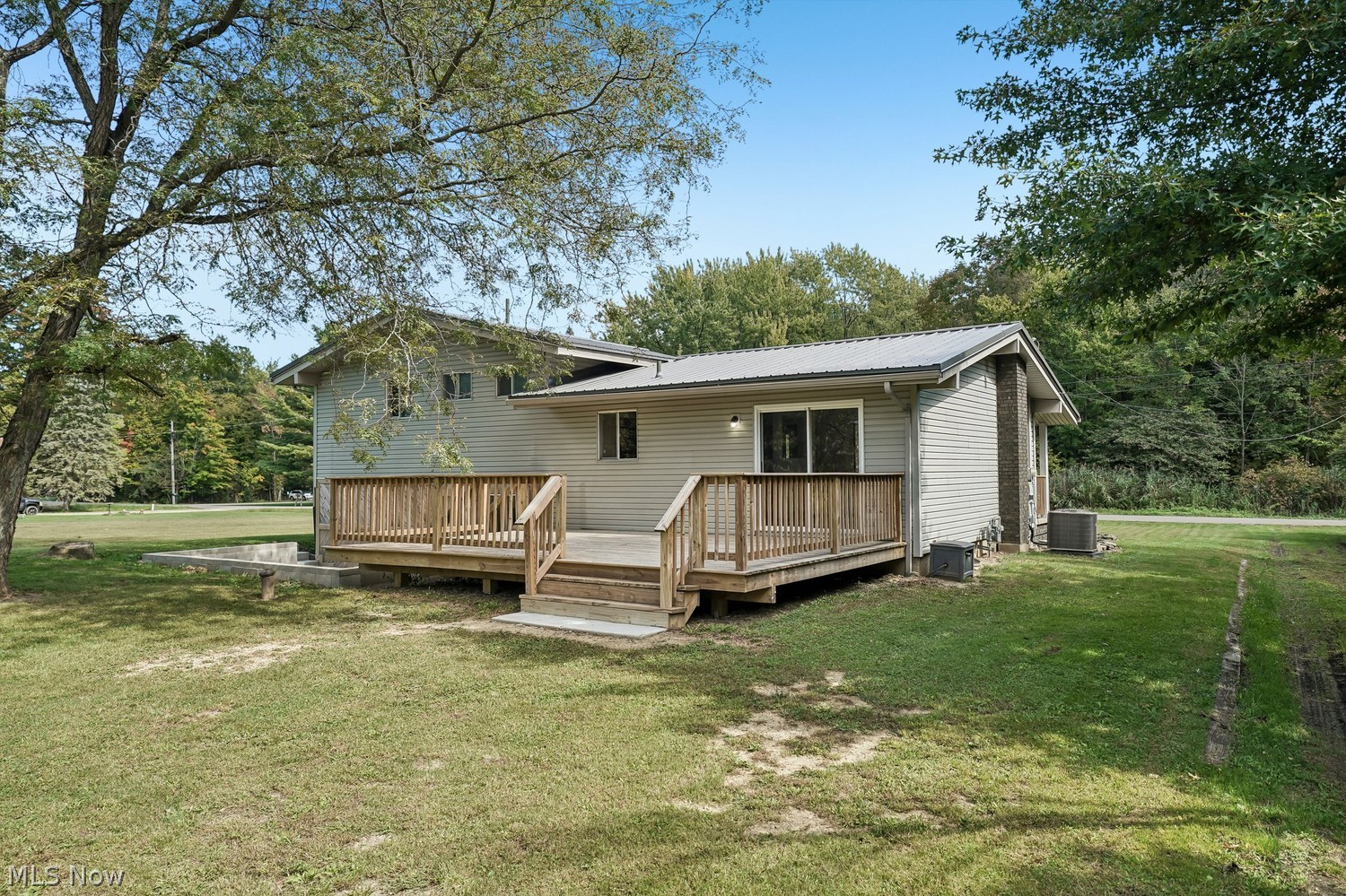 5433 Lakeview Drive Cortland OH 44410