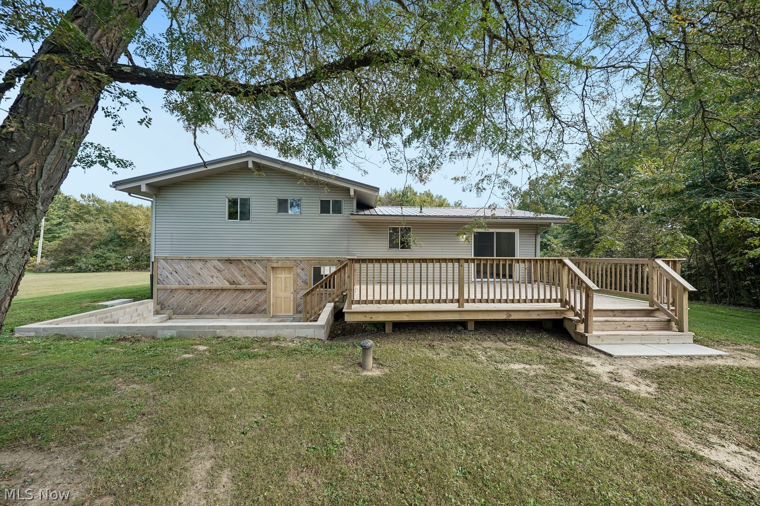 5433 Lakeview Drive Cortland OH 44410