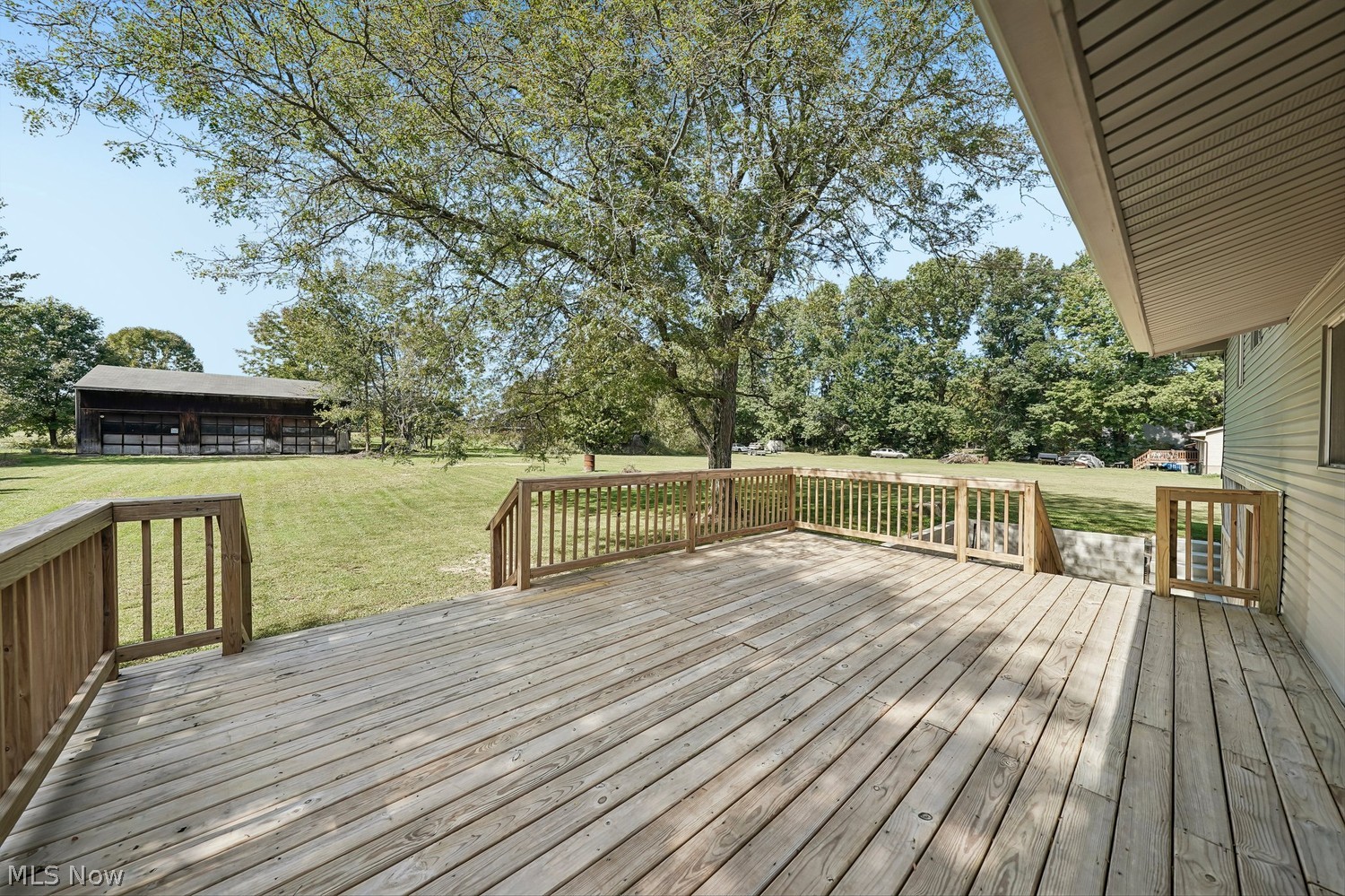 5433 Lakeview Drive Cortland OH 44410