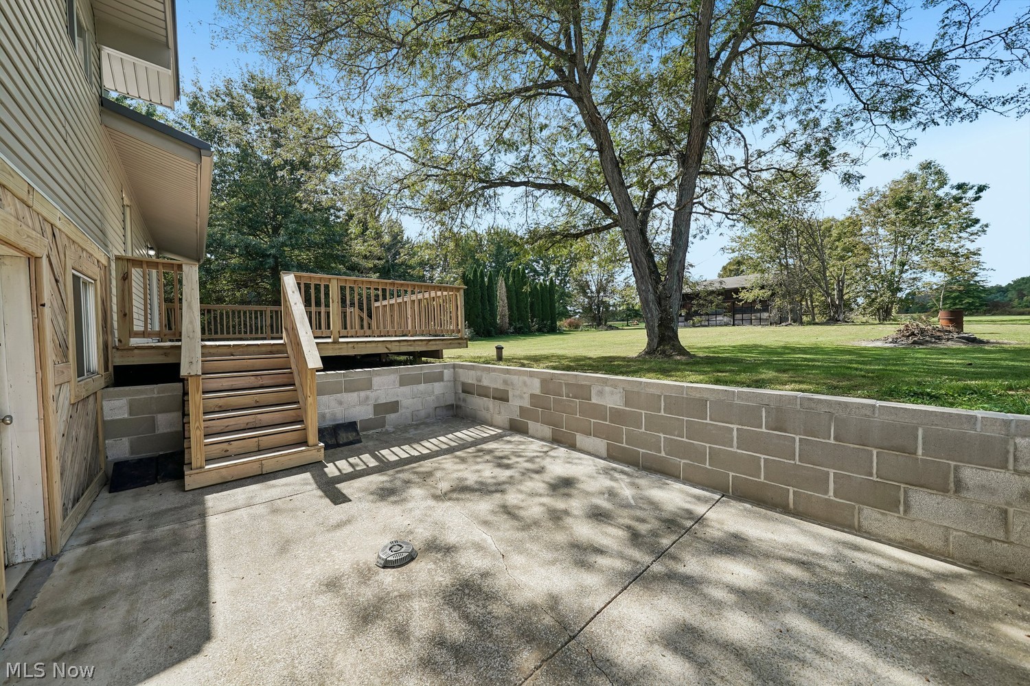 5433 Lakeview Drive Cortland OH 44410