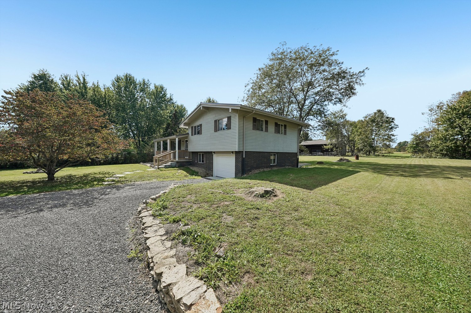 5433 Lakeview Drive Cortland OH 44410