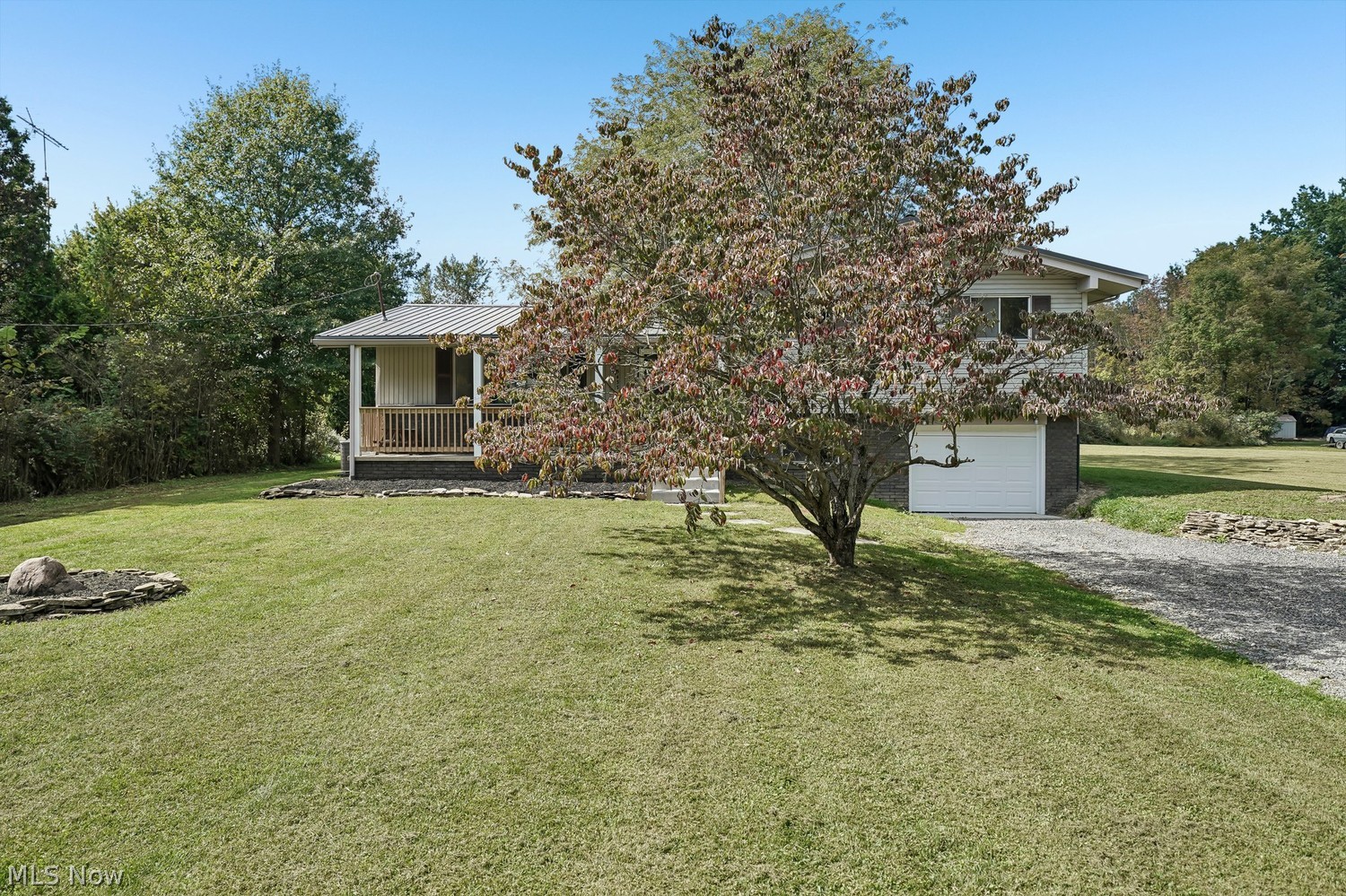 5433 Lakeview Drive Cortland OH 44410