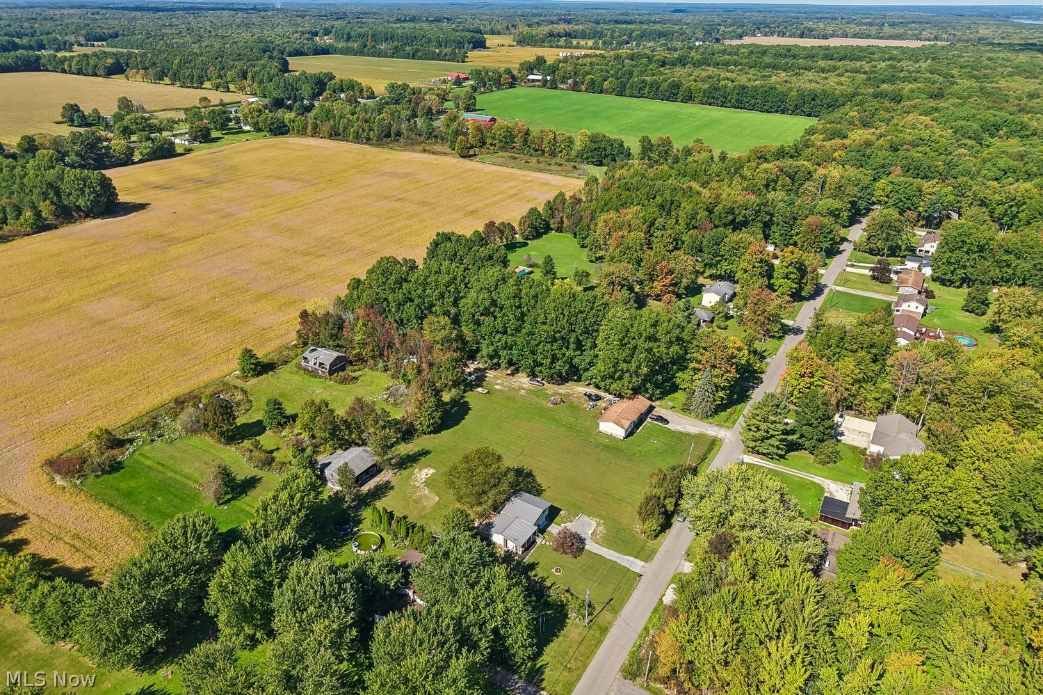 5433 Lakeview Drive Cortland OH 44410