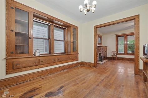 456 Delmar Avenue Akron OH 44310