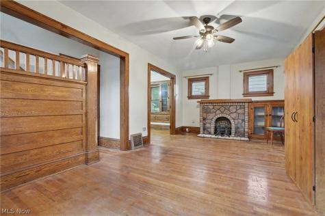 456 Delmar Avenue Akron OH 44310