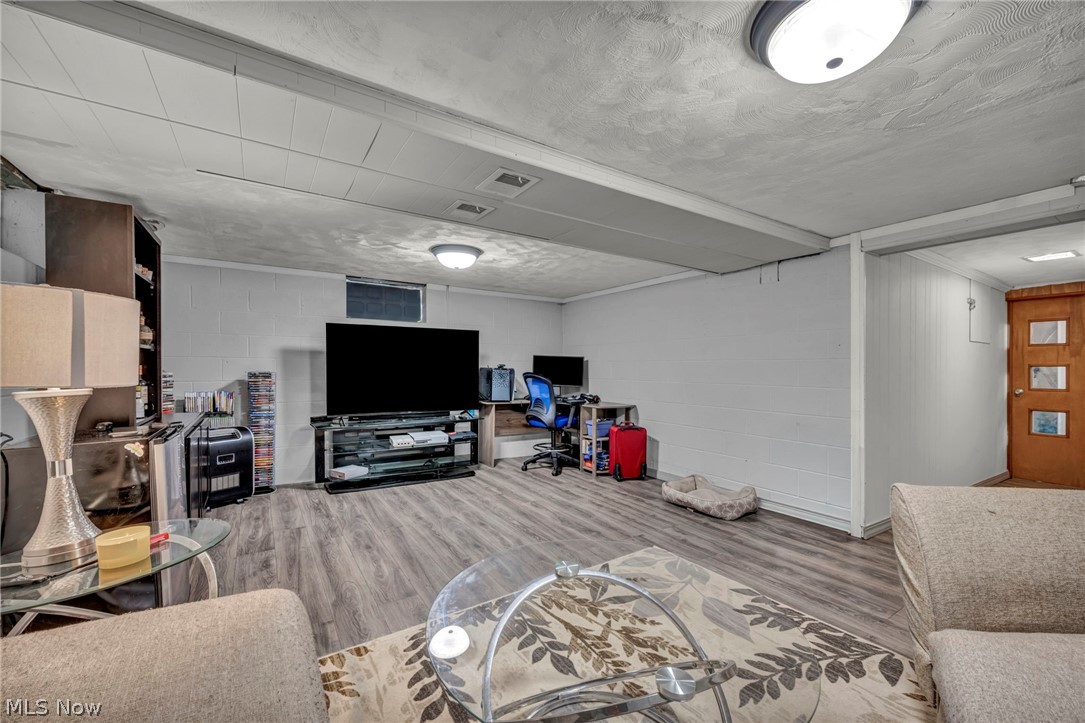 3757 W 116th Street Cleveland OH 44111