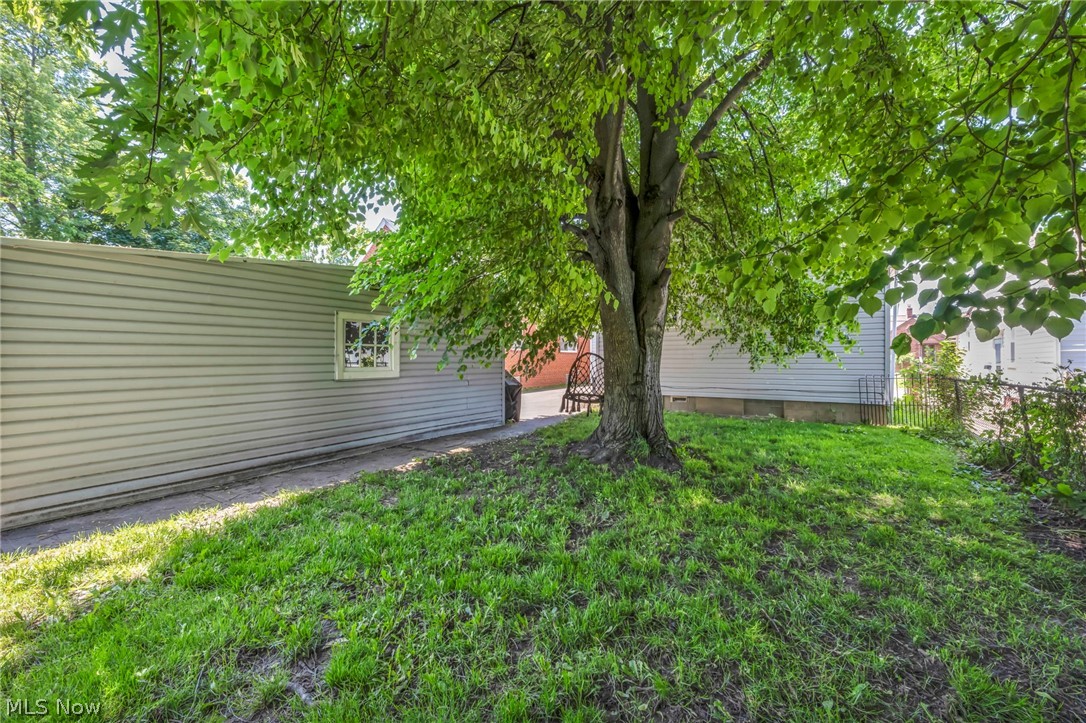 3757 W 116th Street Cleveland OH 44111