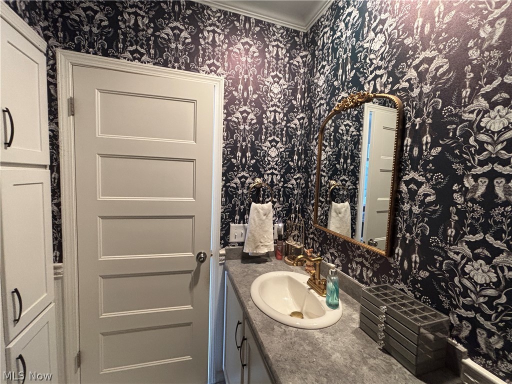 7140 Bryce Drive SW Sherrodsville OH 44675