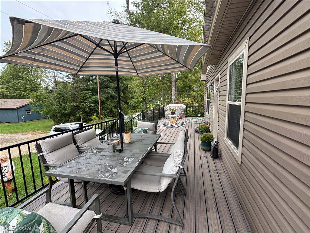 7140 Bryce Drive SW Sherrodsville OH 44675