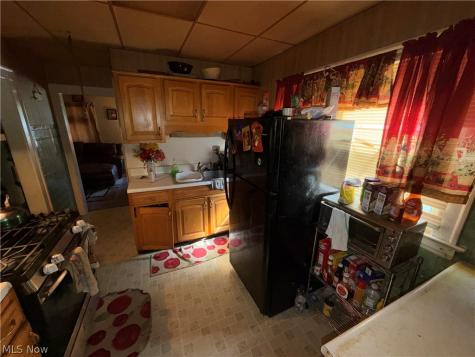 3884 E 42nd Street Newburgh Heights OH 44105