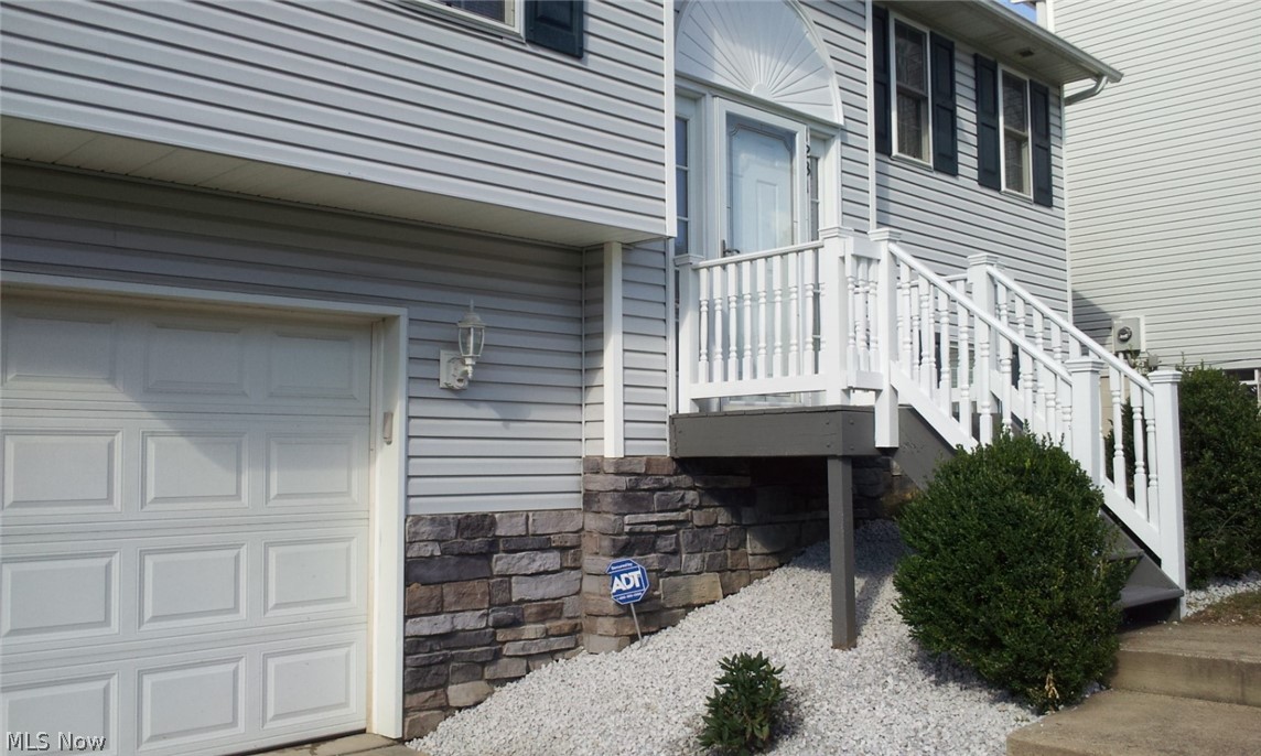 1231 Honodle Avenue Akron OH 44305