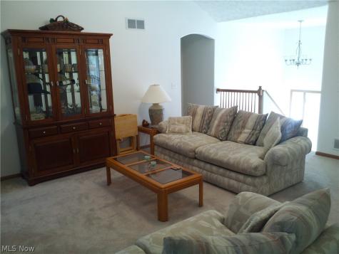 1231 Honodle Avenue Akron OH 44305