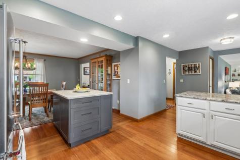 32113 Willow Circle Avon Lake OH 44012