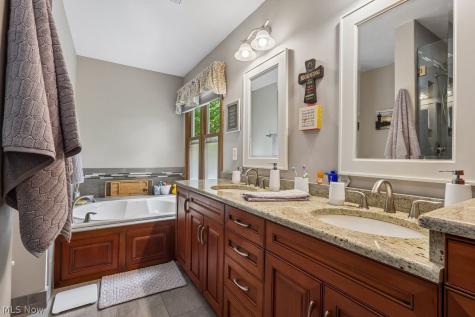 32113 Willow Circle Avon Lake OH 44012