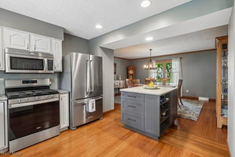 32113 Willow Circle Avon Lake OH 44012