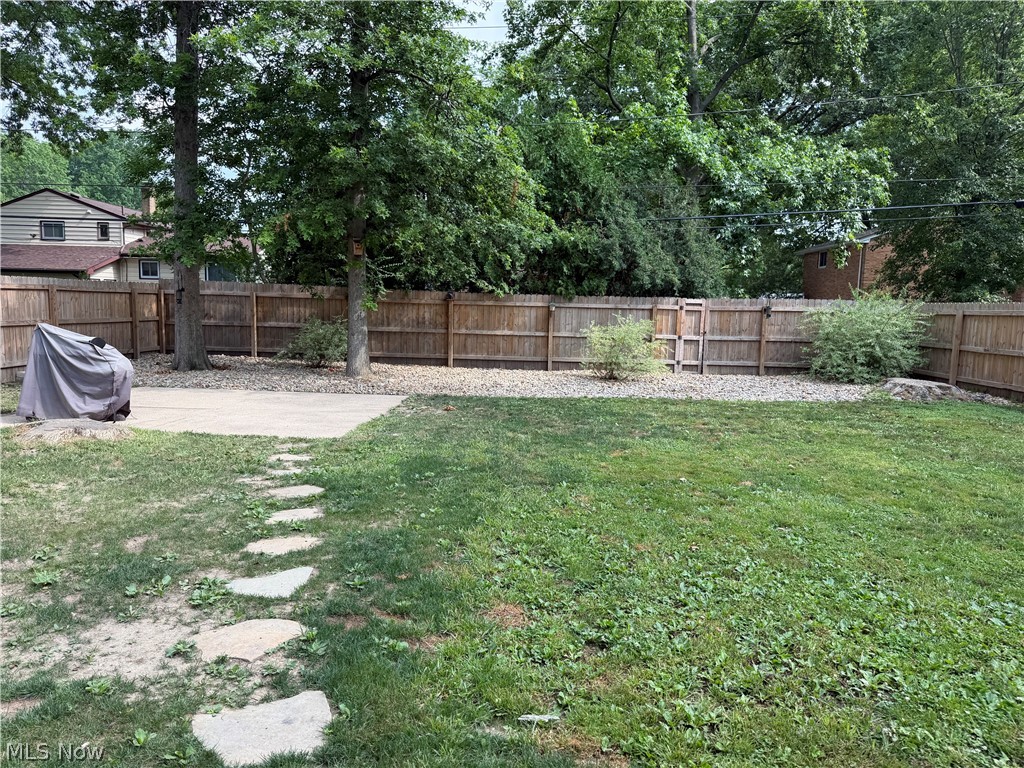 24334 Carla Lane North Olmsted OH 44070