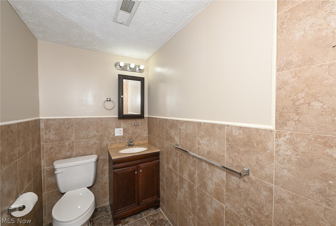 325 N River Road Munroe Falls OH 44262