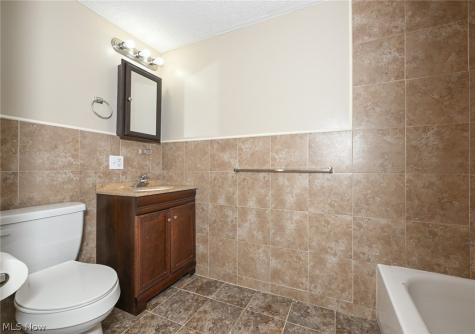 325 N River Road Munroe Falls OH 44262