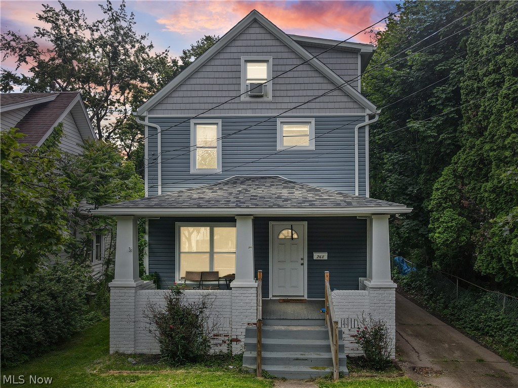 761 Carlysle Street Akron OH 44310