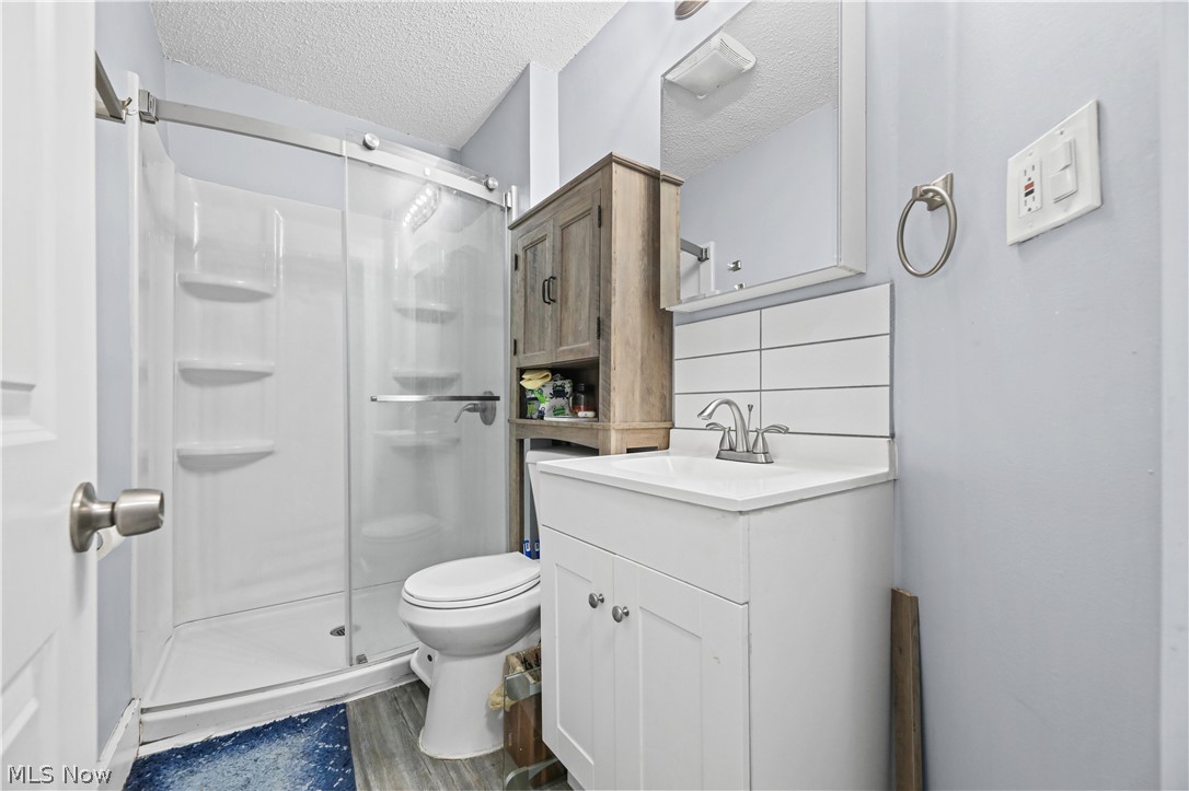 761 Carlysle Street Akron OH 44310