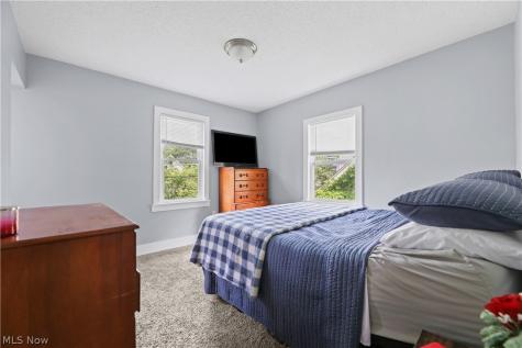 761 Carlysle Street Akron OH 44310