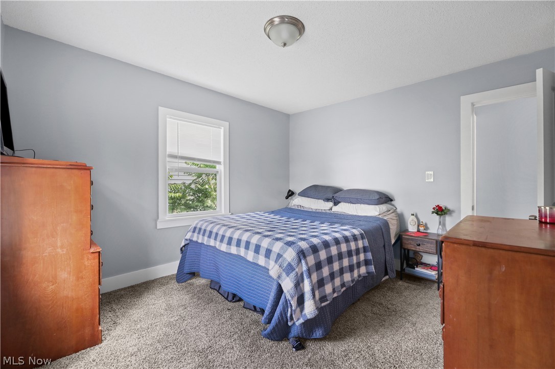 761 Carlysle Street Akron OH 44310