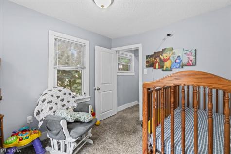 761 Carlysle Street Akron OH 44310
