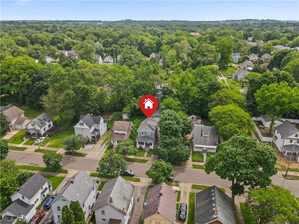 761 Carlysle Street Akron OH 44310