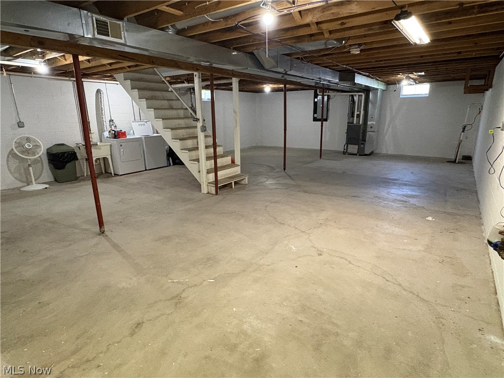 1945 Nair Street Youngstown OH 44505