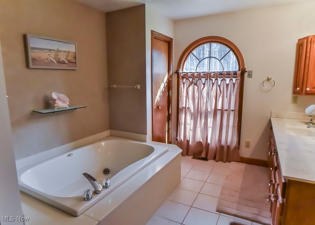 11660 Tall Pines Drive Chardon OH 44024