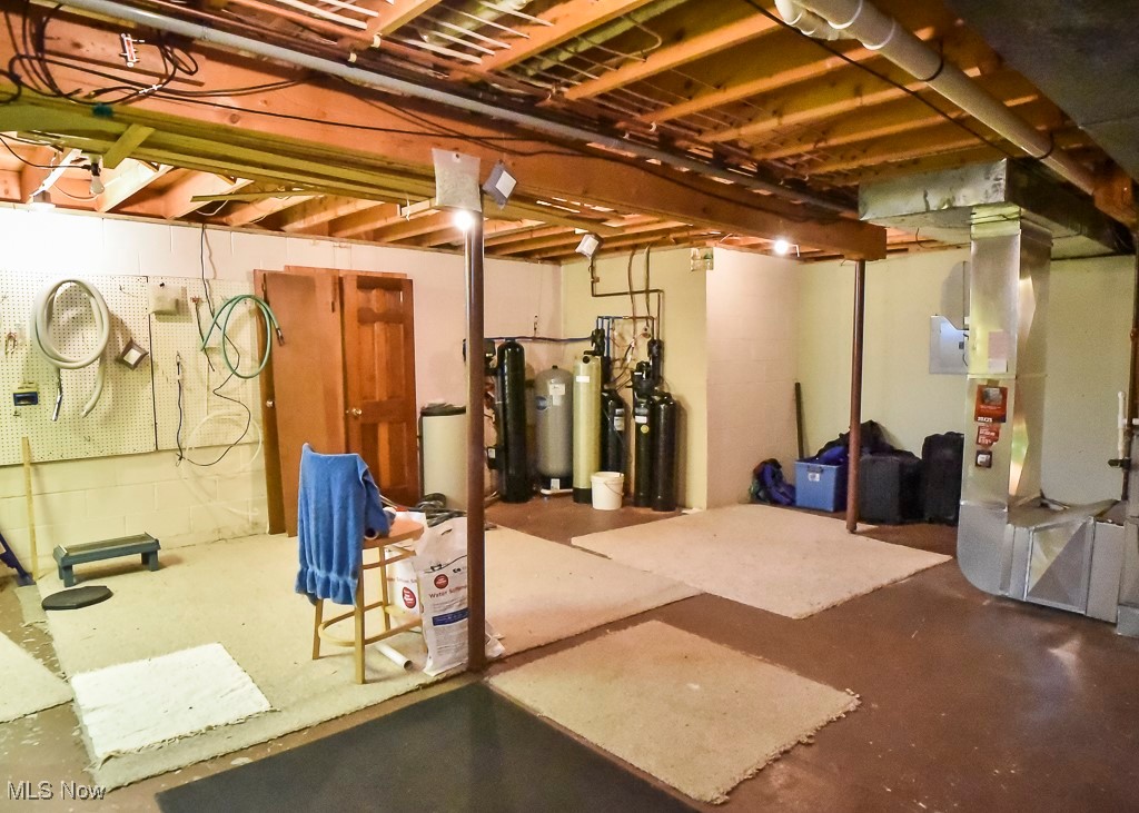 11660 Tall Pines Drive Chardon OH 44024