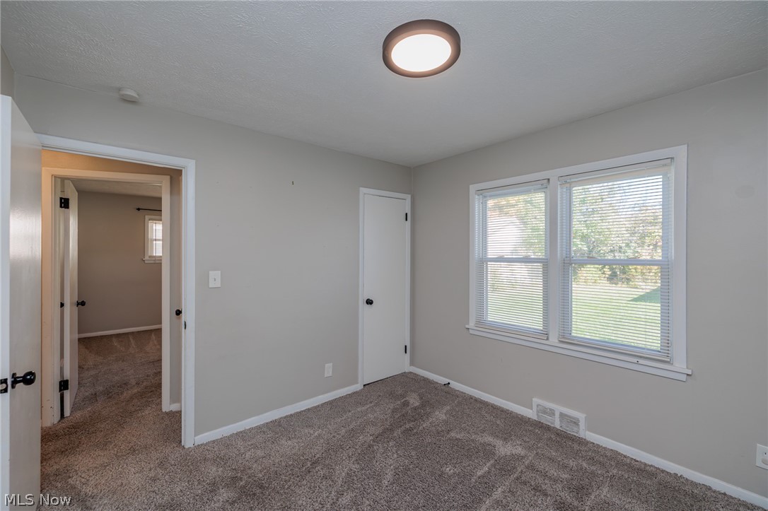 4245 Feiner Drive Cleveland OH 44122