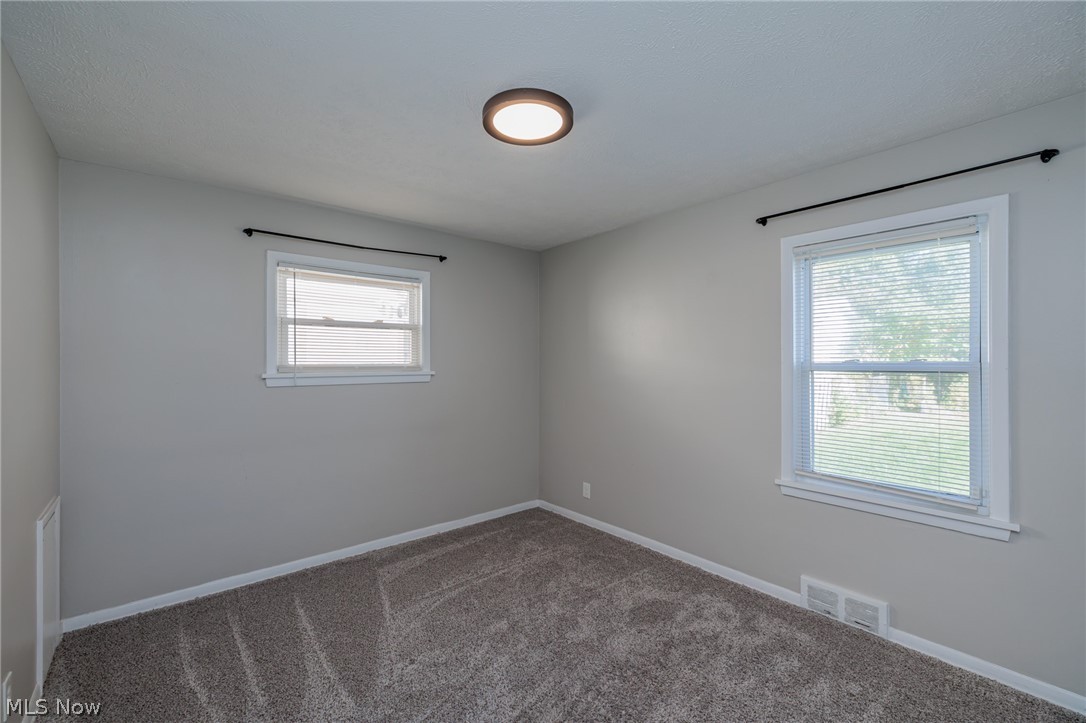 4245 Feiner Drive Cleveland OH 44122