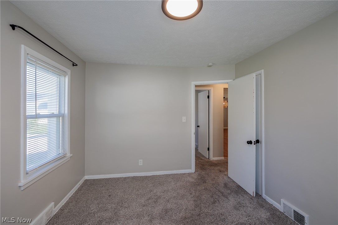 4245 Feiner Drive Cleveland OH 44122