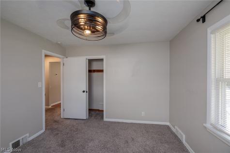 4245 Feiner Drive Cleveland OH 44122