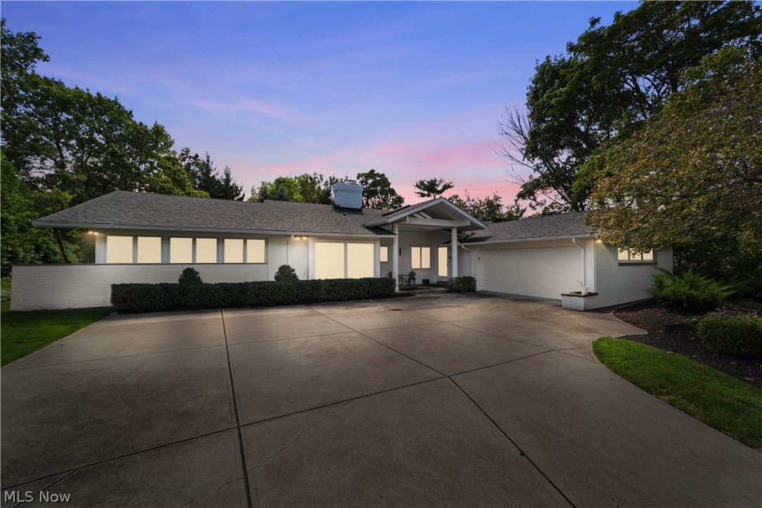 24690 Shaker Boulevard Beachwood OH 44122