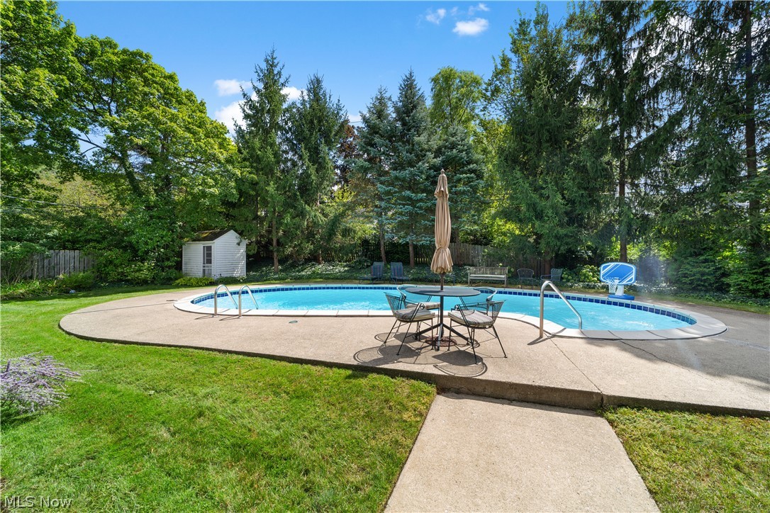 24690 Shaker Boulevard Beachwood OH 44122