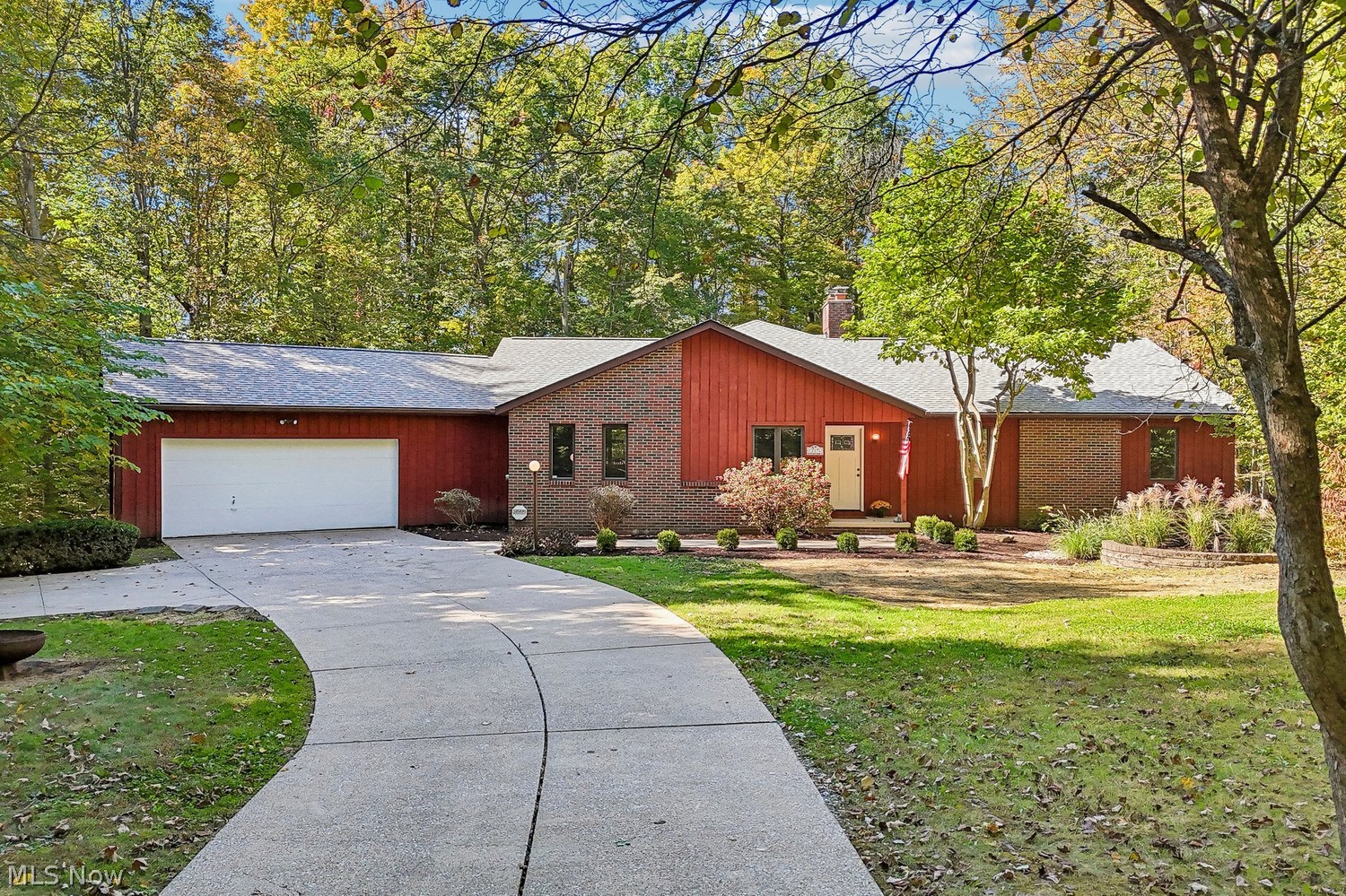 18876 Rivers Edge Drive W Chagrin Falls OH 44023