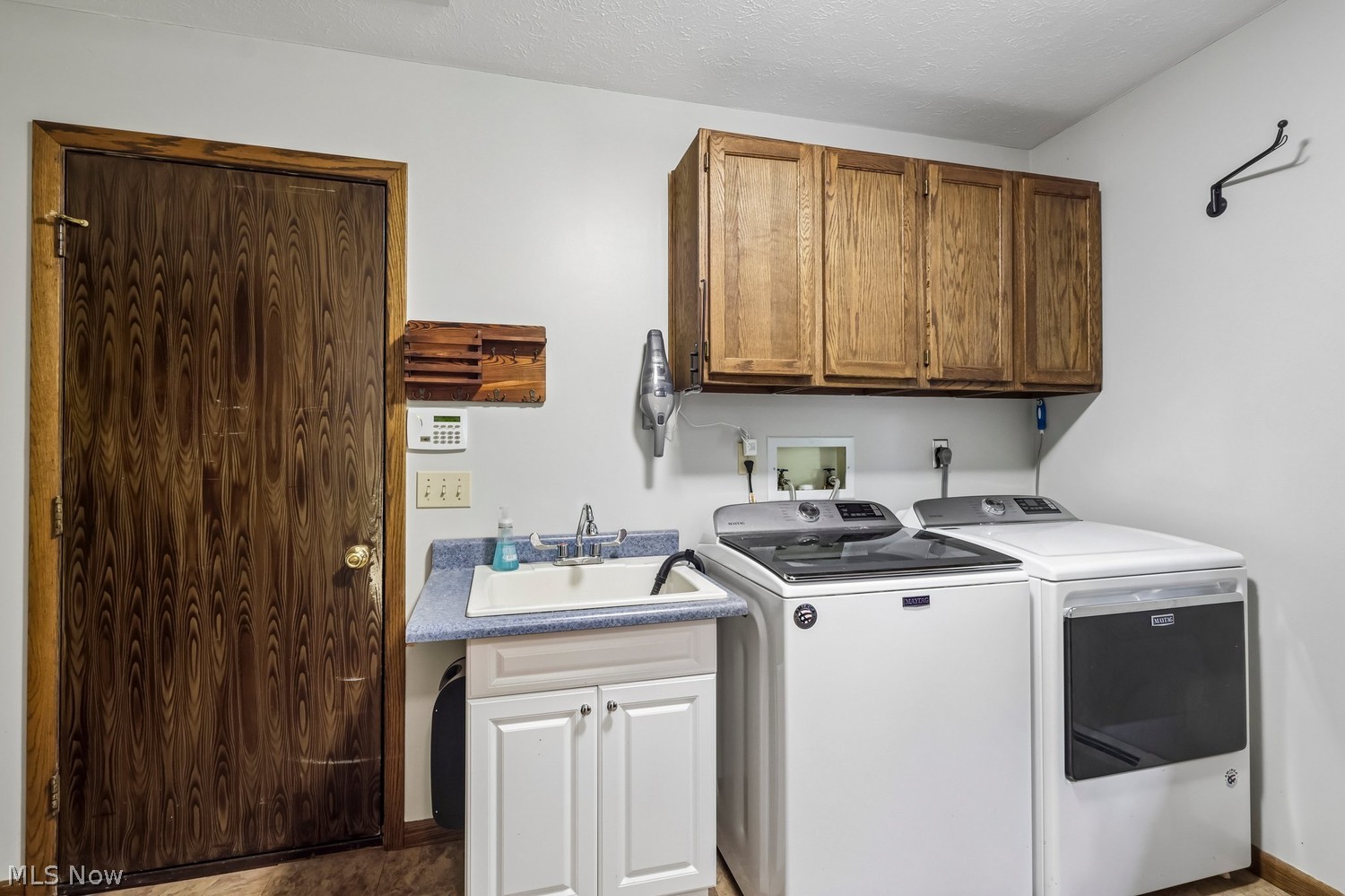 18876 Rivers Edge Drive W Chagrin Falls OH 44023