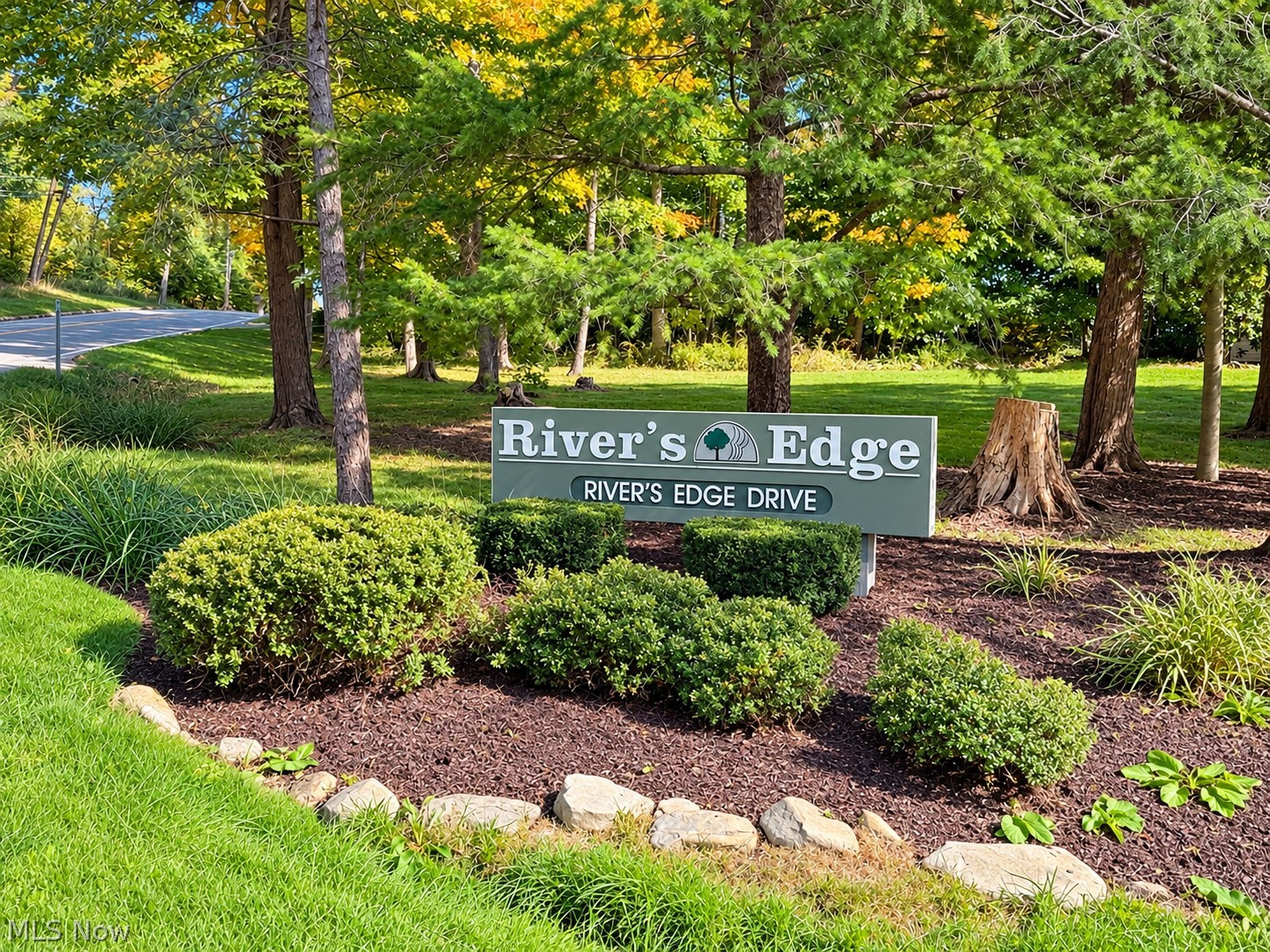 18876 Rivers Edge Drive W Chagrin Falls OH 44023