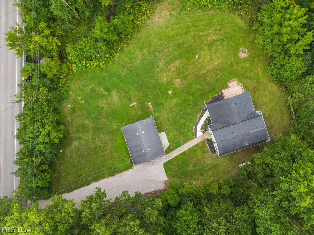 6429 Russia Road South Amherst OH 44001