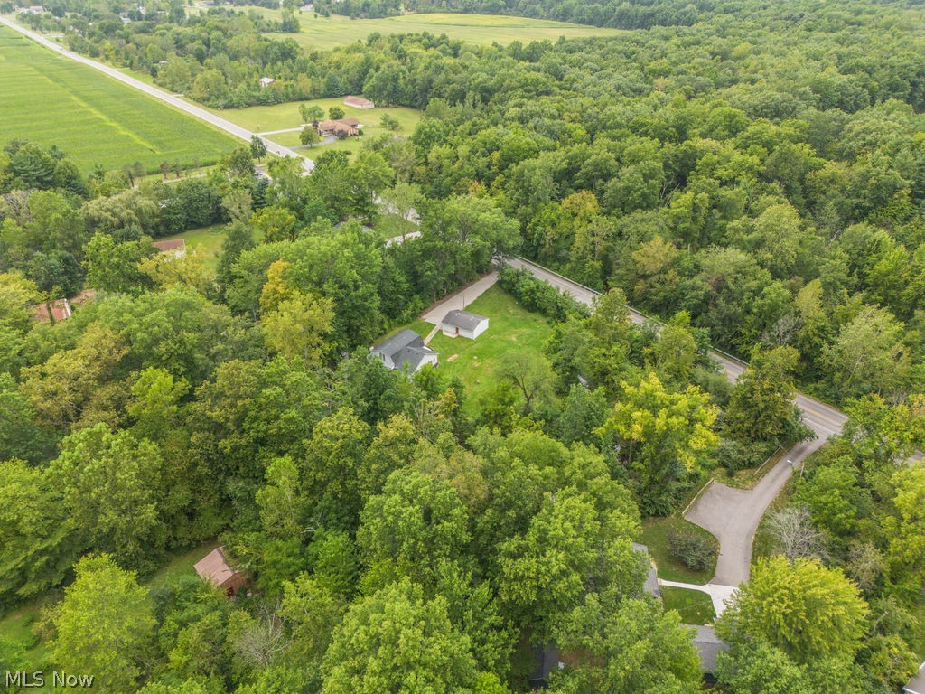 6429 Russia Road South Amherst OH 44001