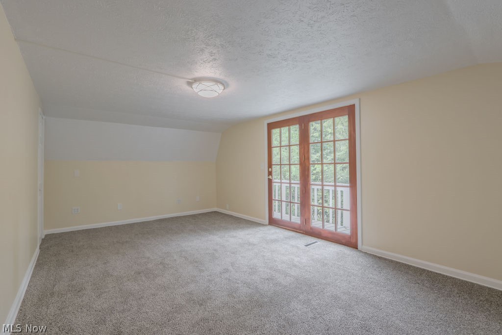 6429 Russia Road South Amherst OH 44001