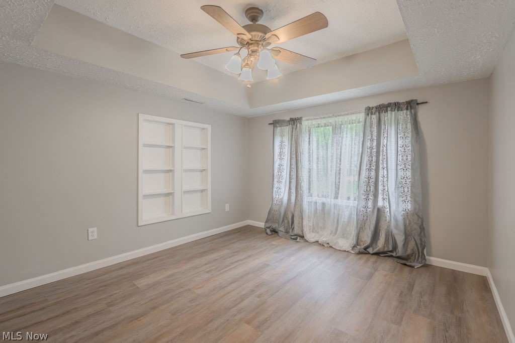6429 Russia Road South Amherst OH 44001