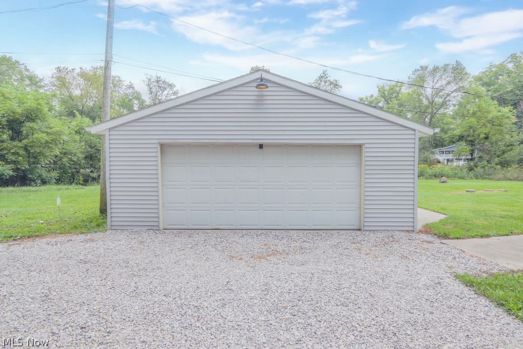 6429 Russia Road South Amherst OH 44001