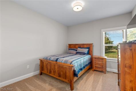 2487 Ledgestone Drive NW Uniontown OH 44685